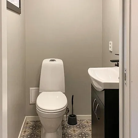 Holiday home 4 Bedroom Beautiful In *
